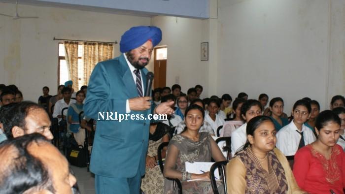 Ex CBI Director S.Joginder Singh visited Aryans Campus (7)